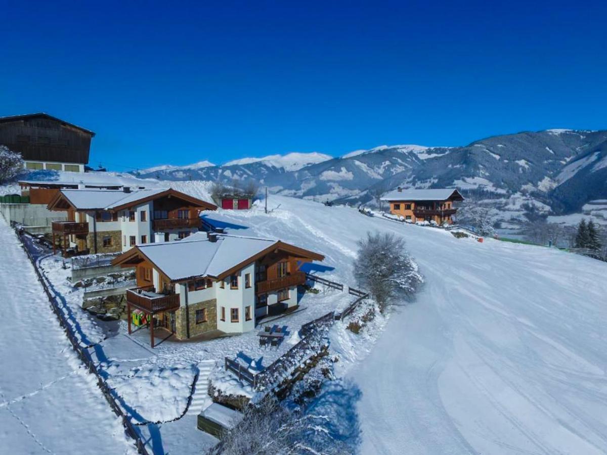 Chalet An Der Piste Kaprun Exterior photo